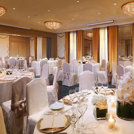 The Westin Excelsior, Szálloda 5*