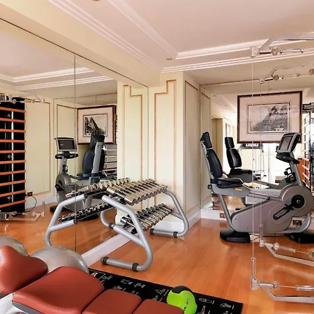 The Westin Excelsior, Hotell