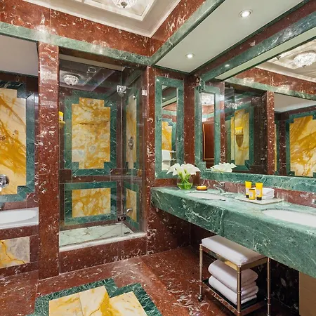 The Westin Excelsior, Hotel