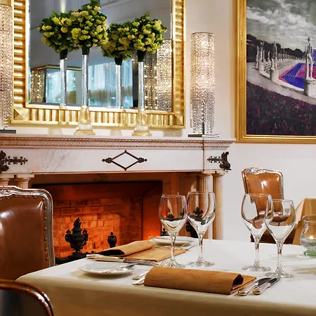 The Westin Excelsior, Hotell