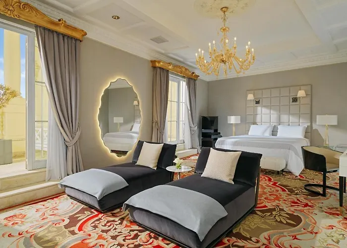 The Westin Excelsior, Отель 5*