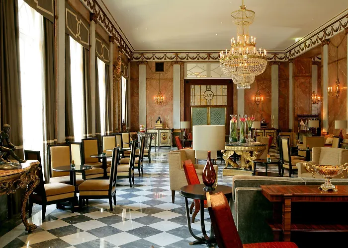 Отель The Westin Excelsior,